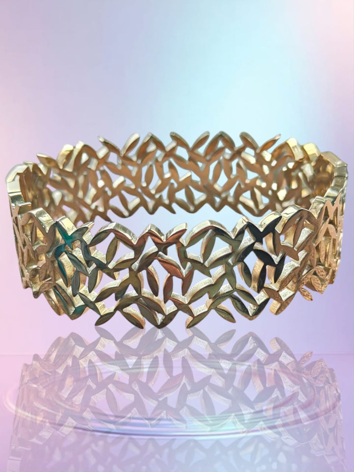 Golden Lattice Elegance Bracelet