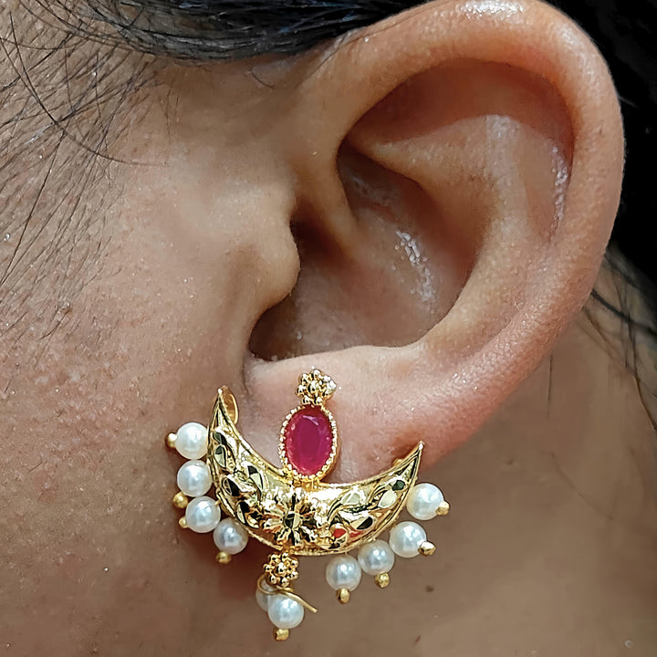 Chandra Pearl Earring