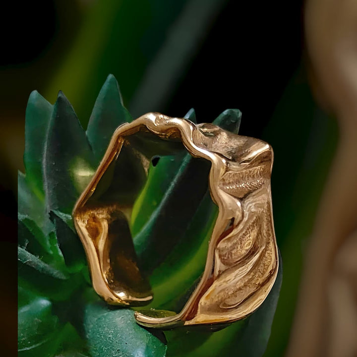Artistic Ripple Adjustable Golden Ring