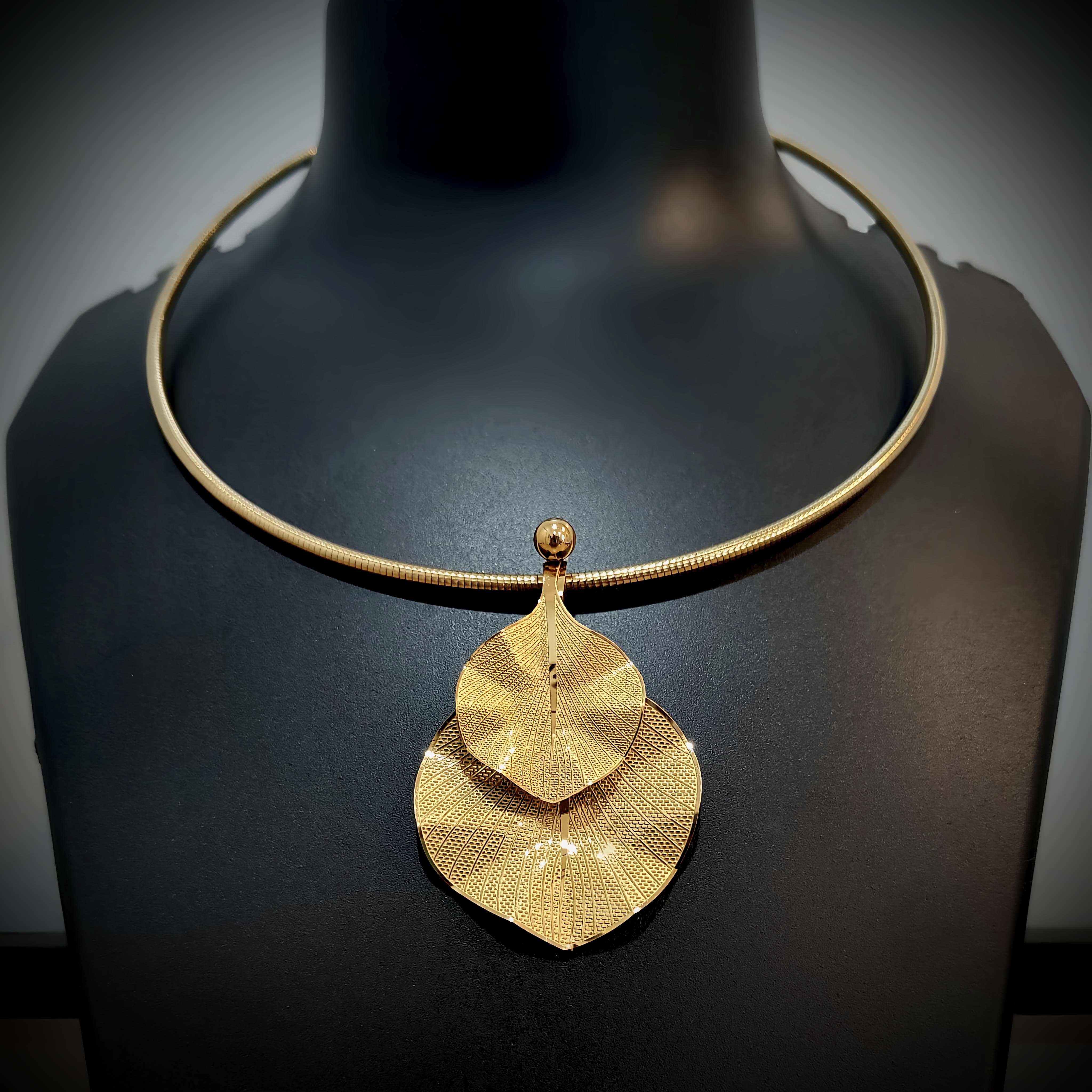 Modern Gold Leaf Choker
