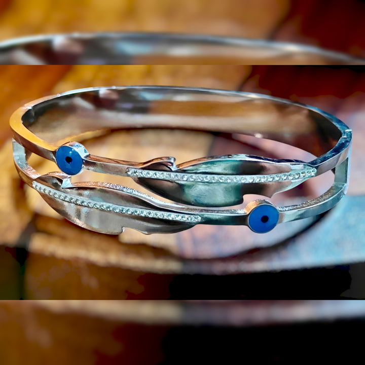 Evil Eye & Leaf Design Bracelet