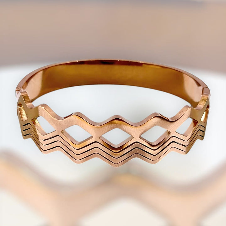 Modern Zigzag Gold Braclet