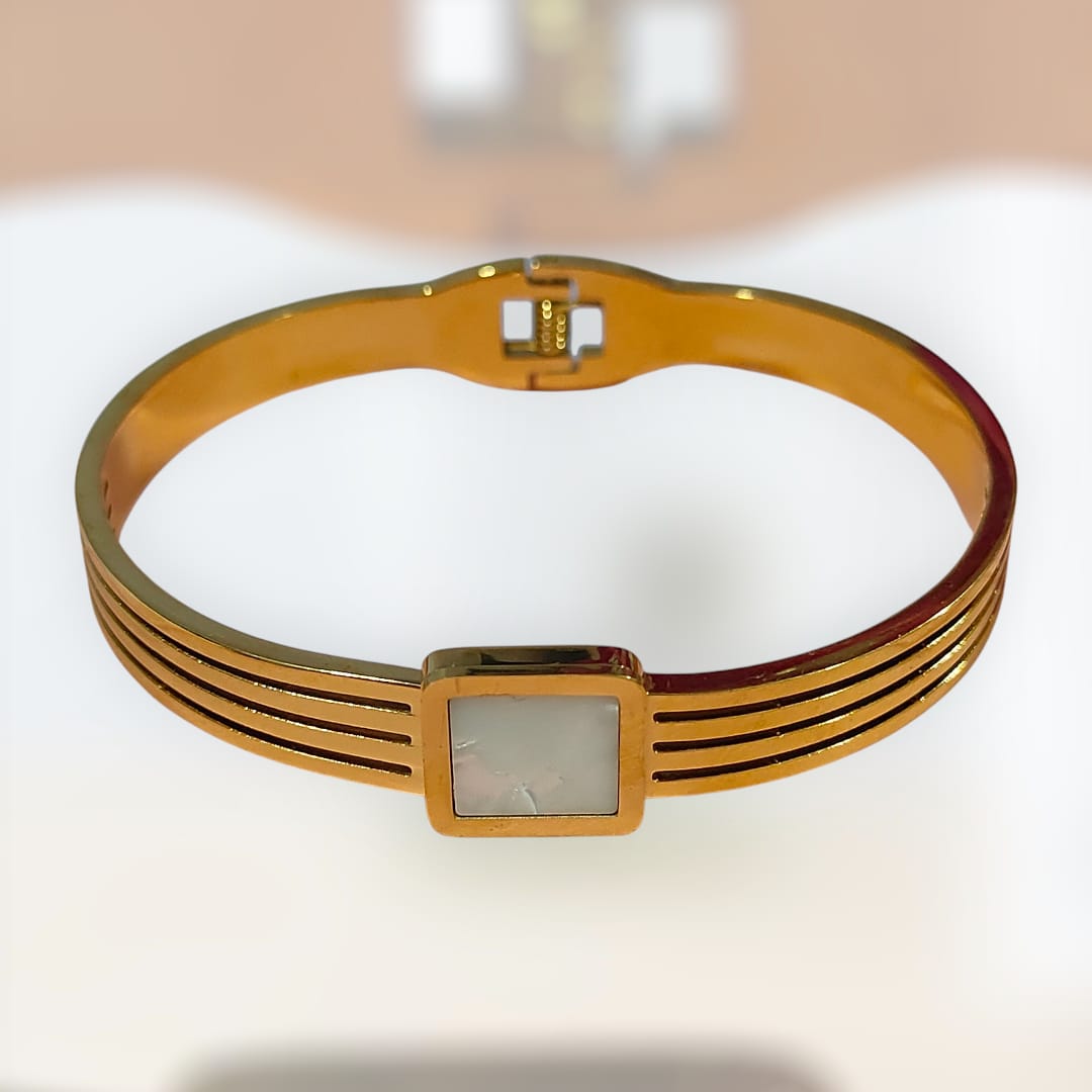 Minimalist Mother-of-Pearl Bracelet