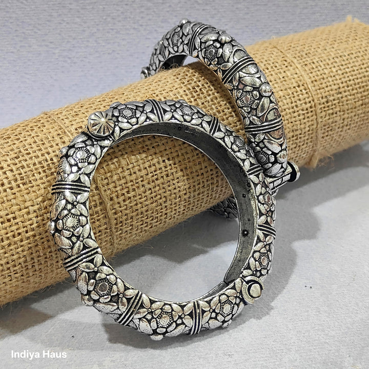 Oxidized Floral Bangles