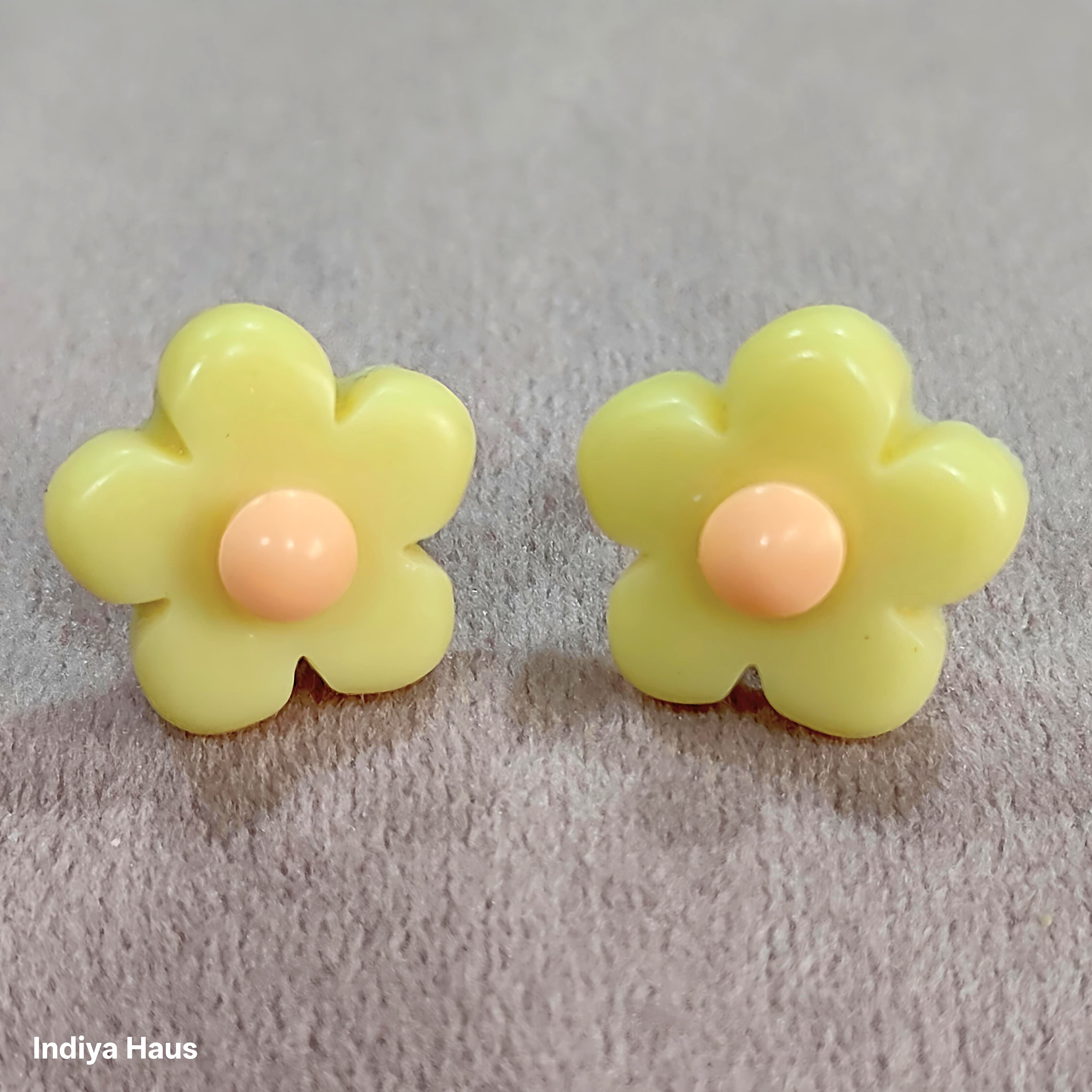 Daisy Delight Studs