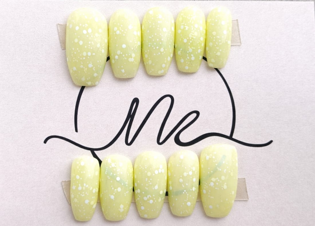 Soft Lemon Speckled Press-Ons