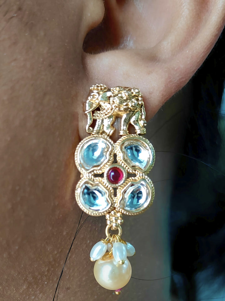 Motif Radha Krishna Necklace