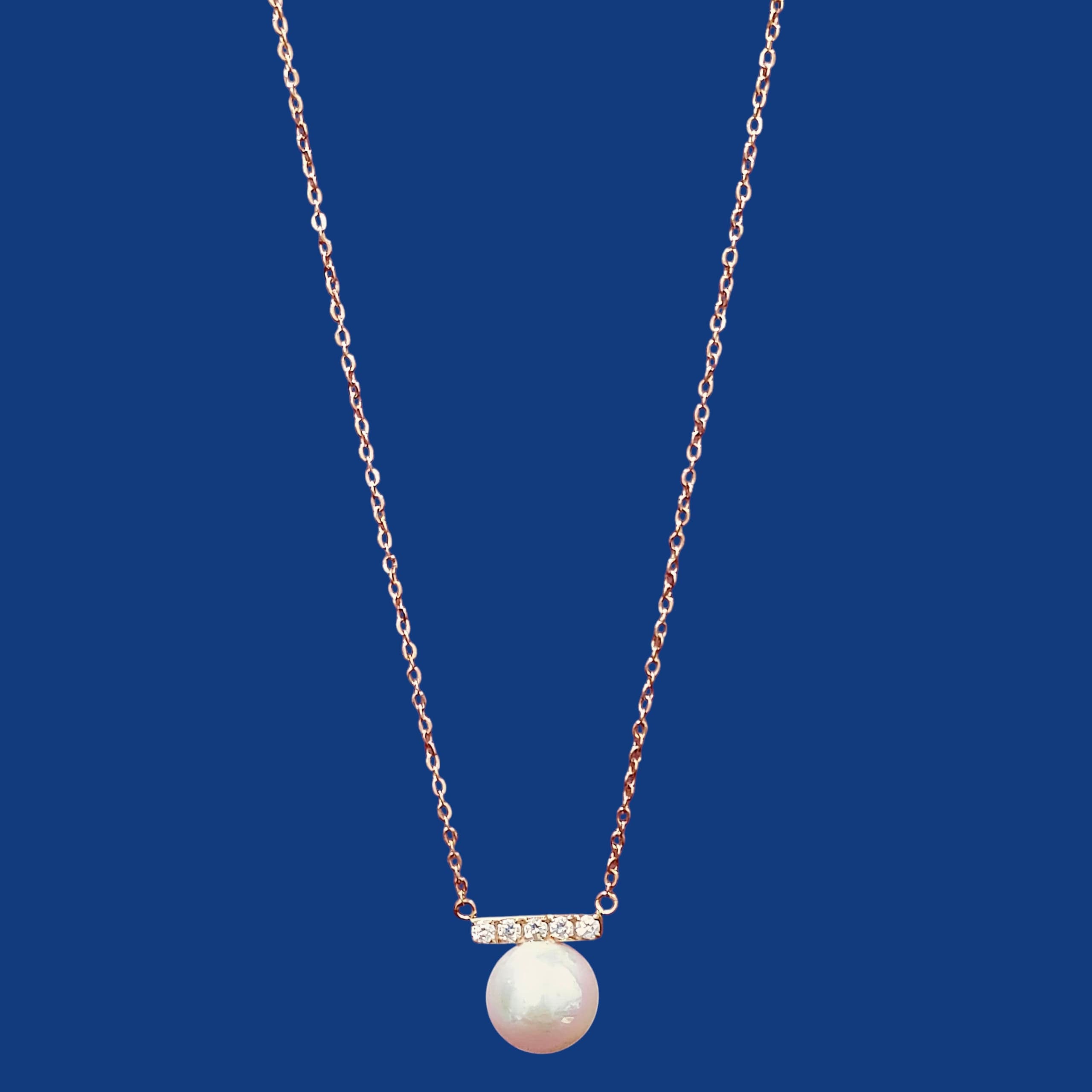 Sparkling Bar & Pearl Necklace
