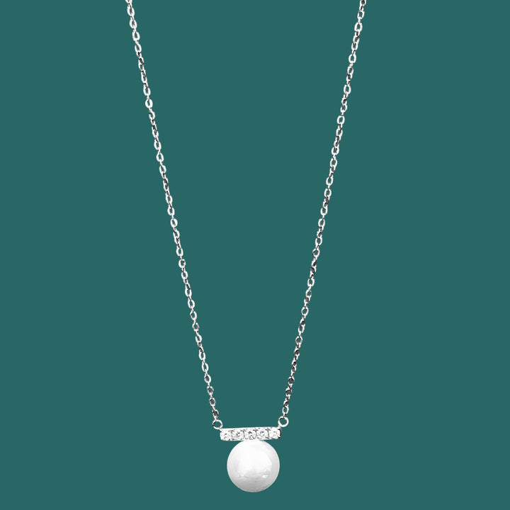 Sparkling Bar & Pearl Necklace